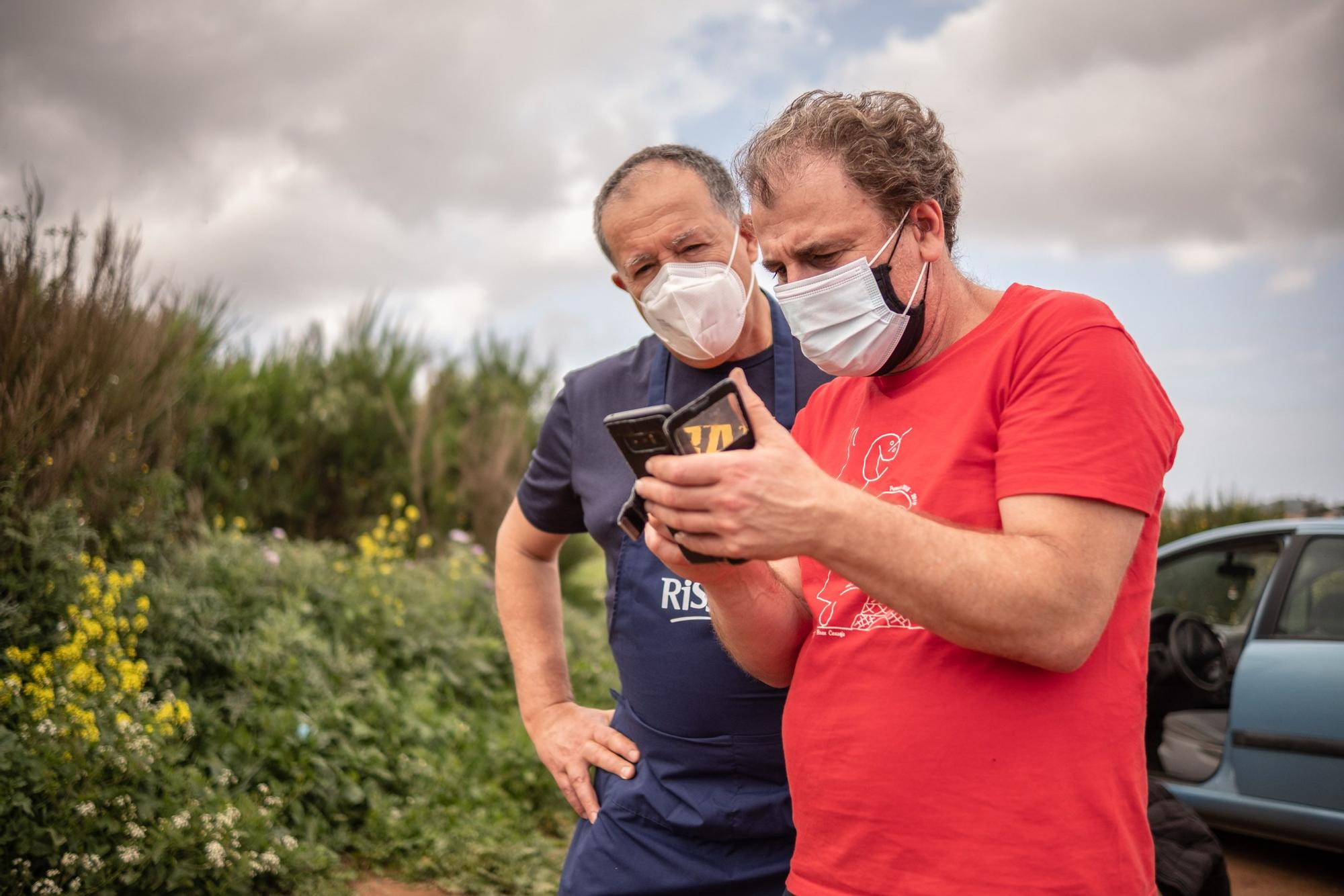 Reparto de 600 kilos de arroz en Las Raíces