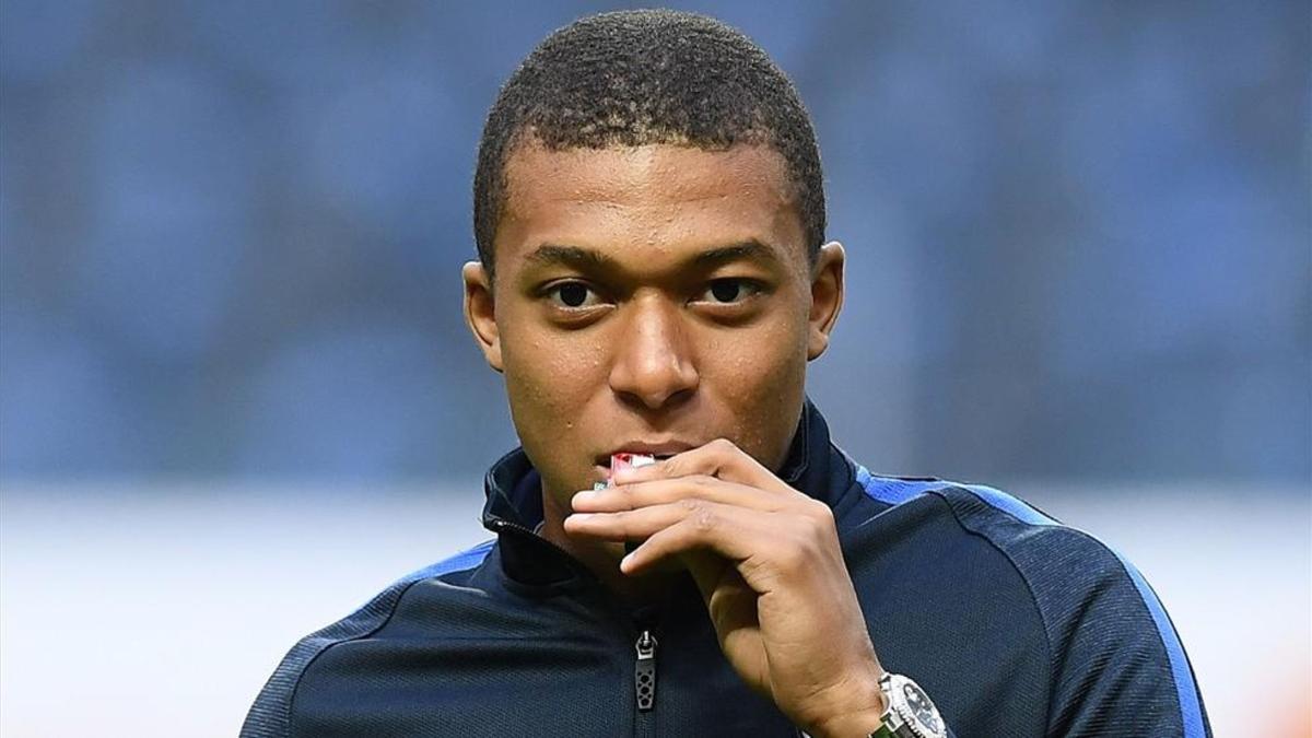 Mbappé aspira a estar con la selección francesa en Rusia