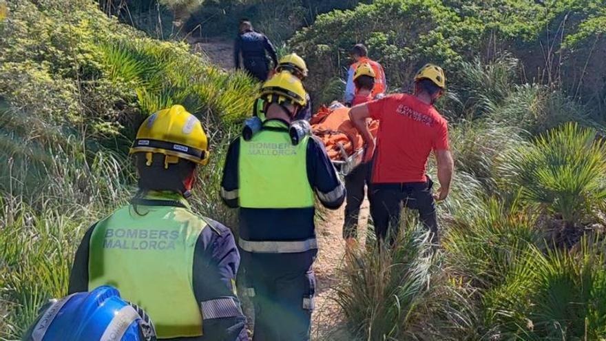 Rescatan a un excursionista tras caer de seis metros en Font des Pi, en Puigpunyent