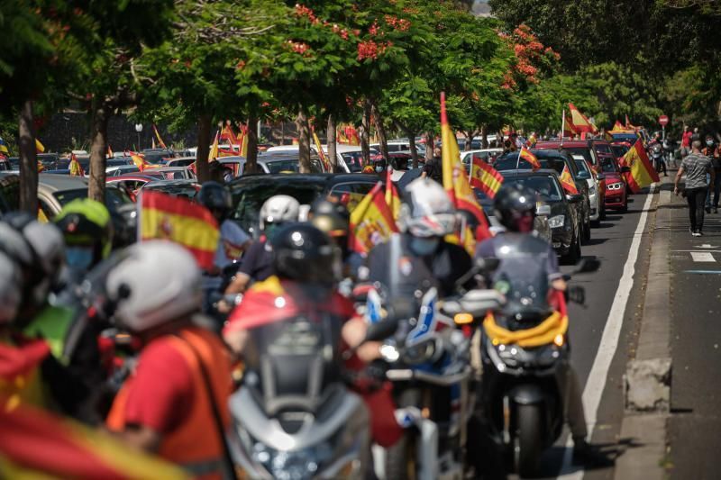 Manifestación de VOX en Santa Cruz de Tenerife  | 23/05/2020 | Fotógrafo: Andrés Gutiérrez Taberne