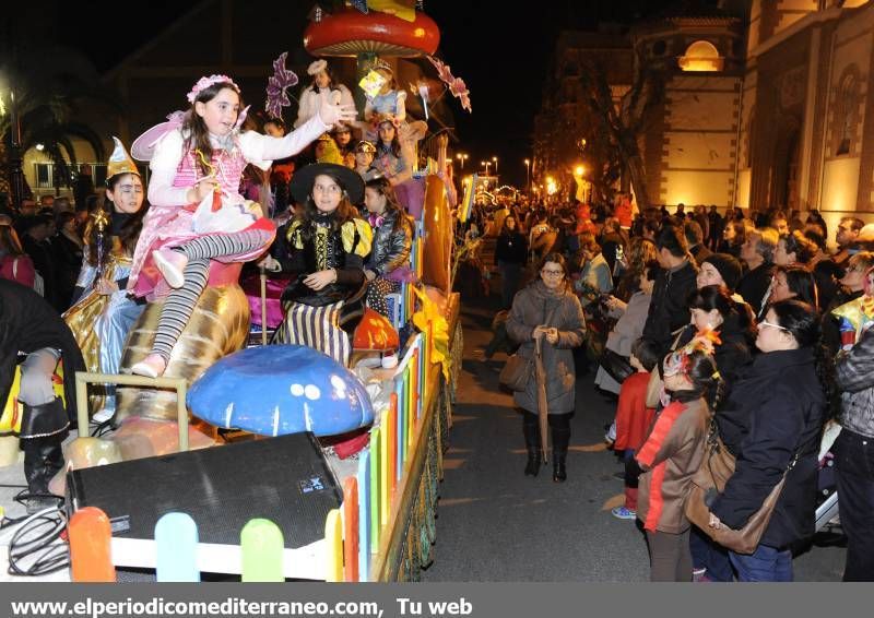 GALERÍA DE FOTOS - Fiesta de Carnaval en el Grao de Castellón