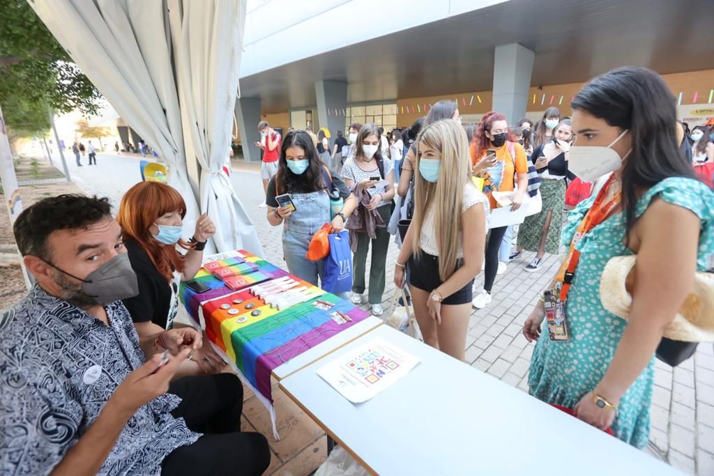 Bienvenida UA: así ha sido la feria de inauguración del curso 2021-22