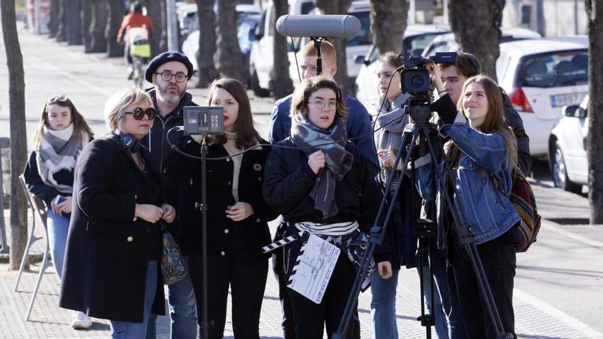 Alumnes del Lycée Honoré de Balzac de París roden a Girona el curt «Bisoprolol»