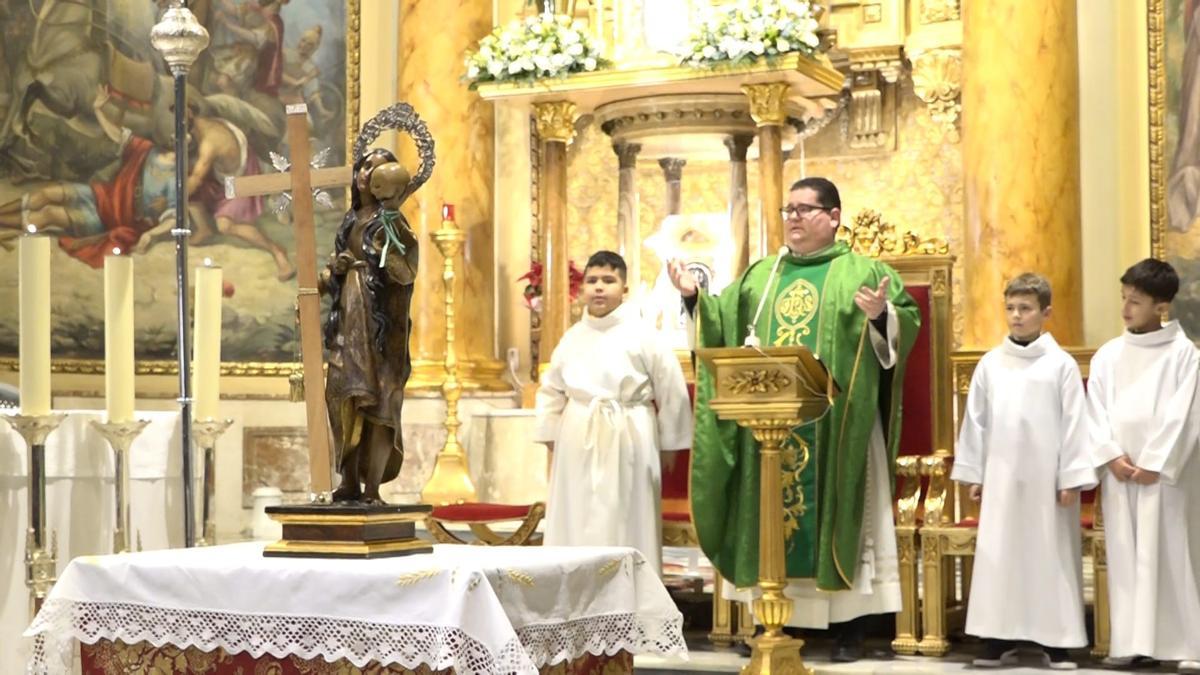 Novelda completa una romería extraordinaria de bajada de la Santa