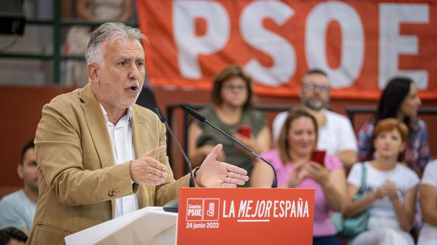 Pedro Sánchez offers a rally in Tenerife