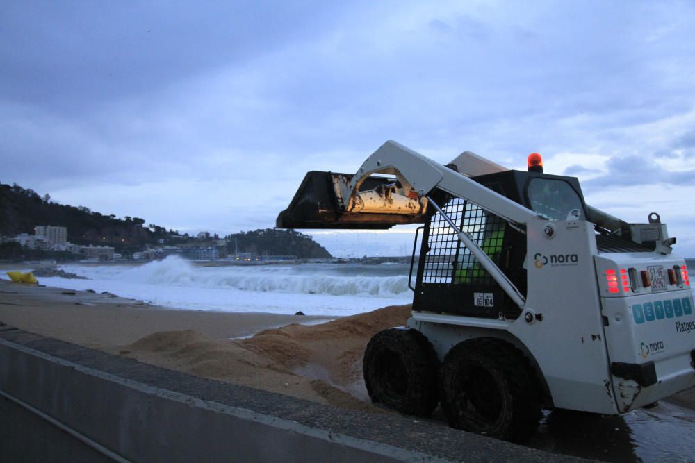 Efectes del temporal al passeig de Blanes