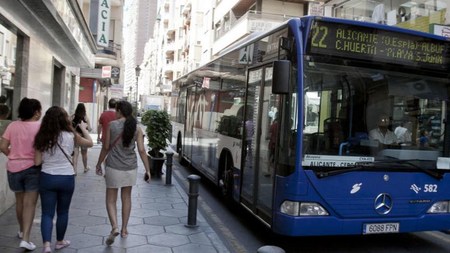 El PP en el Ayuntamiento de Alicante reclama que se amplíen los horarios y frecuencias de la línea 22 del autobús