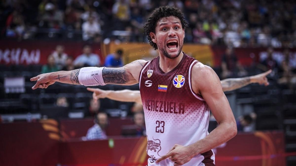 Michael Carrera en un partido con la camiseta de la selección de Venezuela