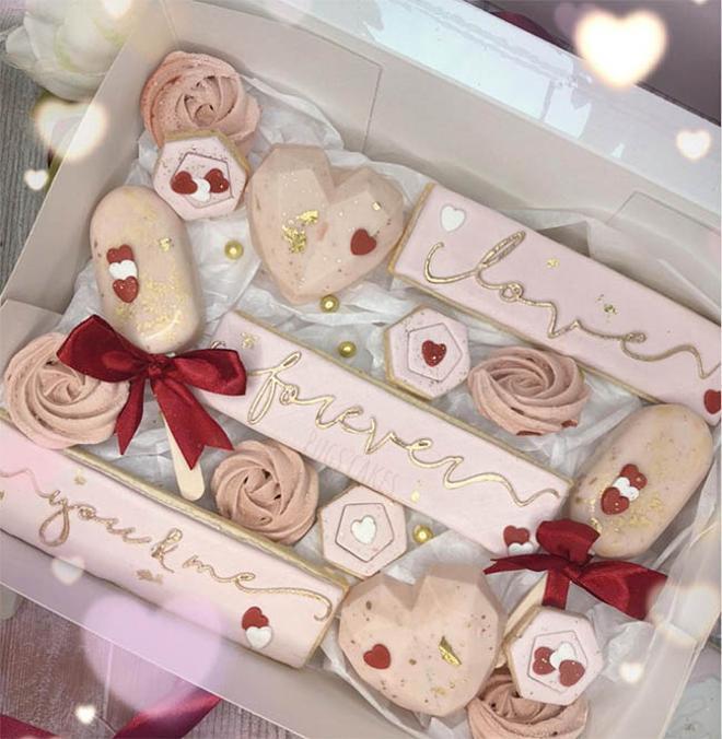 Cajas de bombones, galletas con mensaje y otros dulces de Pugs Cakes
