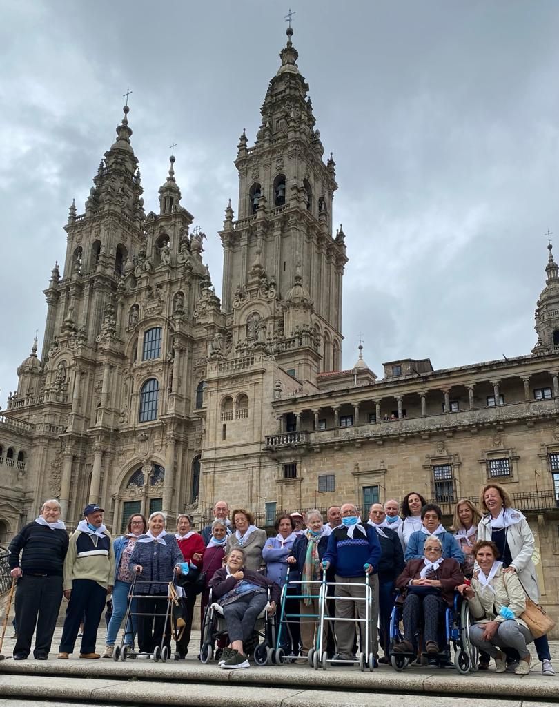 GALERÍA | Mayores de la residencia Conchita Regojo de Fermoselle viajan a Santiago de Compostela