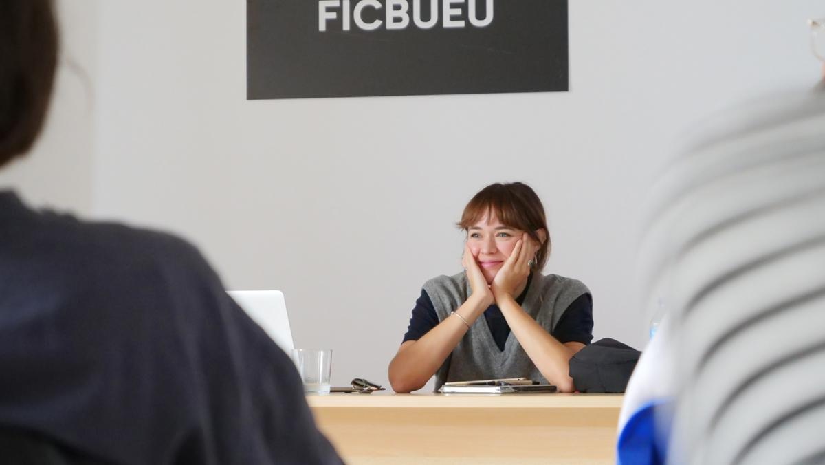 La actriz y cofundadora de IntimAct, Lucía Delgado, ayer en la tercera Residencia FICBueu en la isla de Ons.