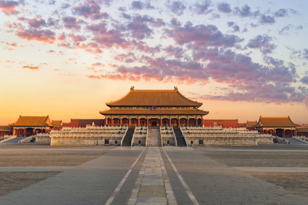 El complejo palaciego de la Ciudad Prohibida en Pekín, China