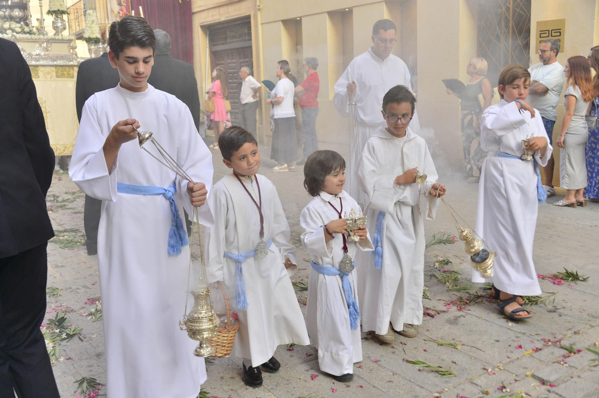 Procesion del Corpus Christi y Altares en Elche