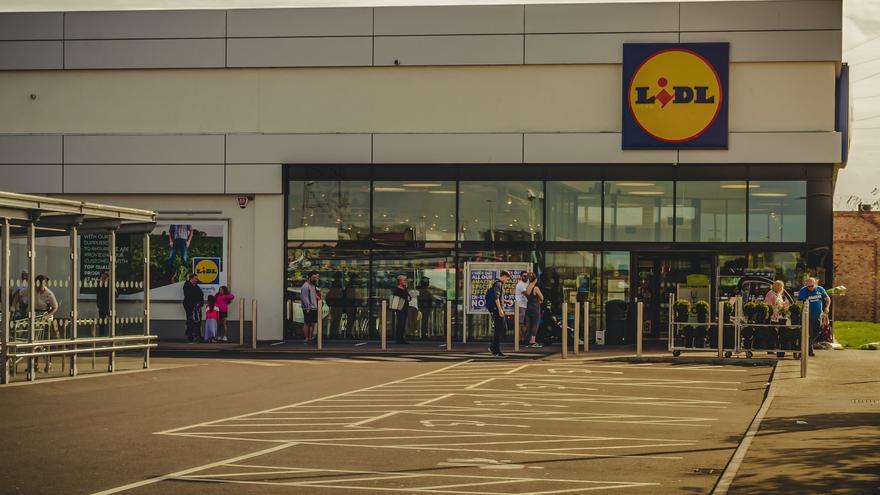 Lidl nos sorprende con un estor opaco de exterior