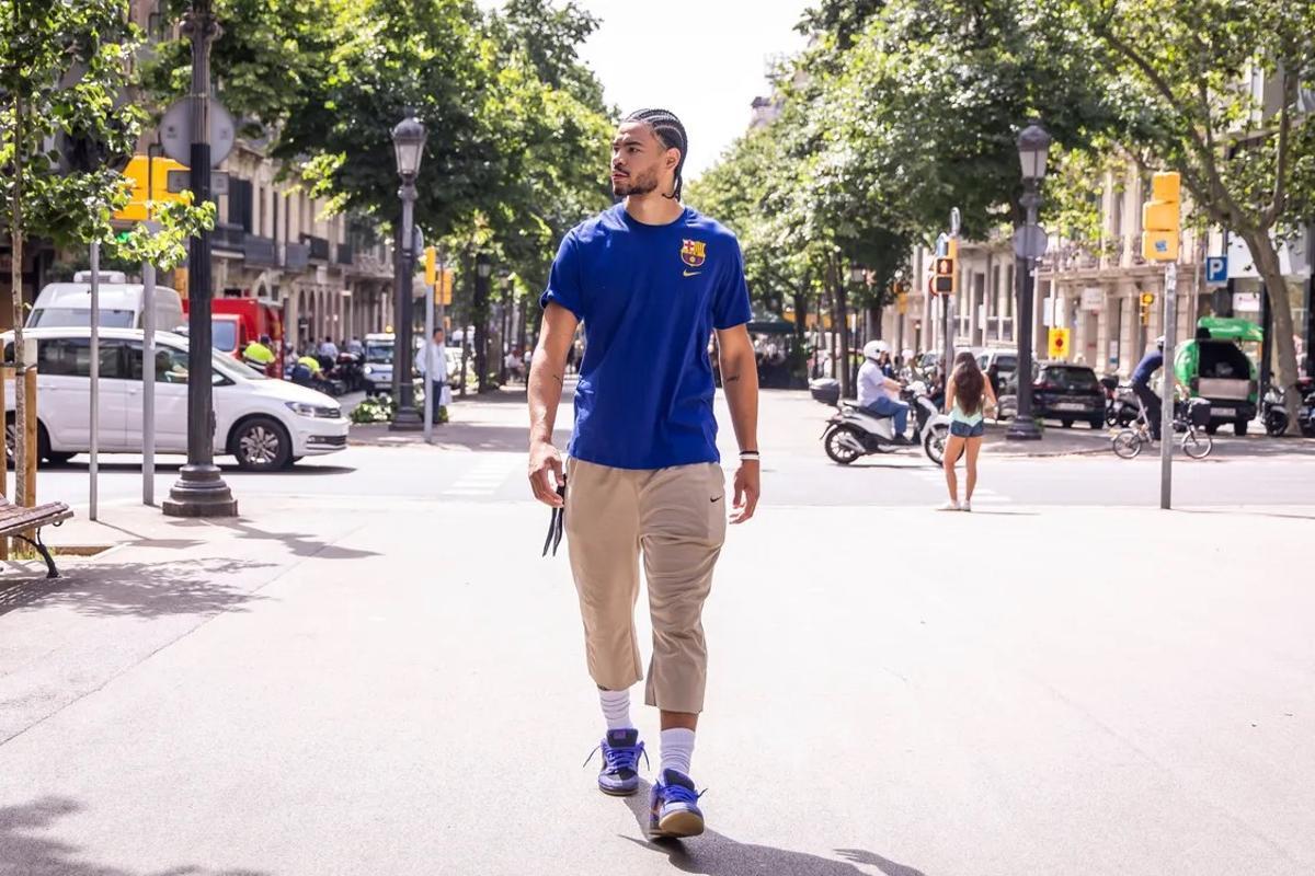 El jugador finlandés ya ha tenido la oportunidad de pasearse por Barcelona