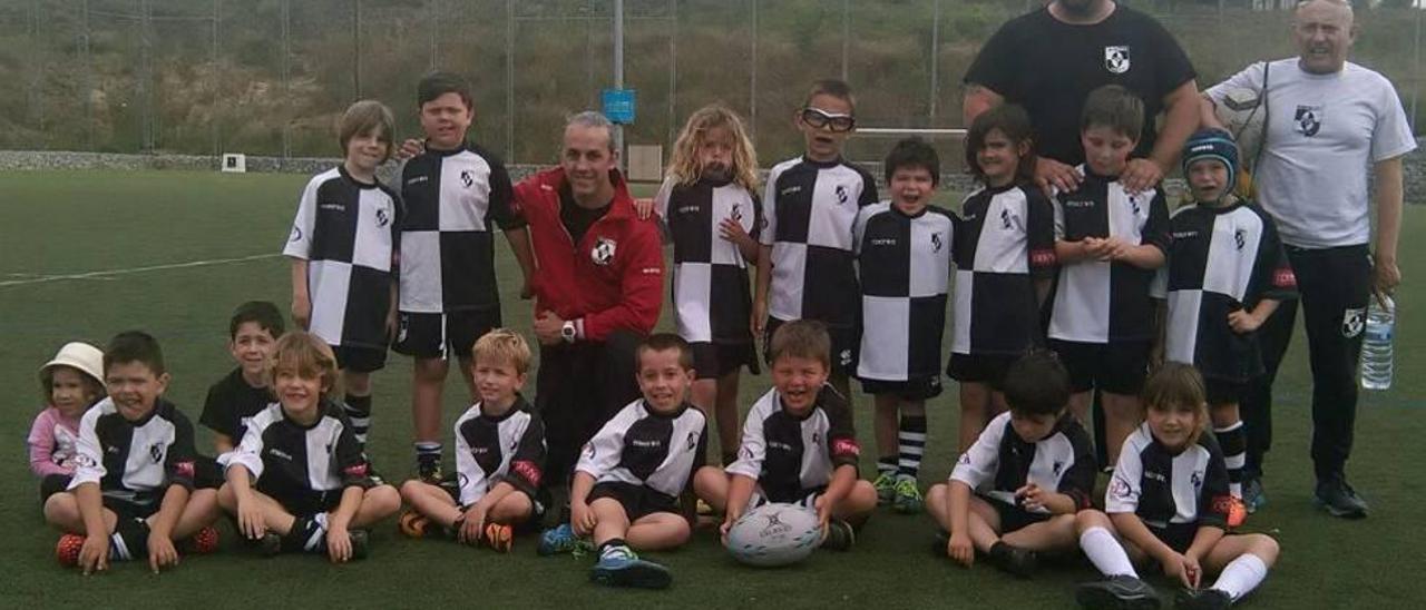 El equipo de categoría sub-8 de El Toro que jugó el torneo de Sant Cugat.