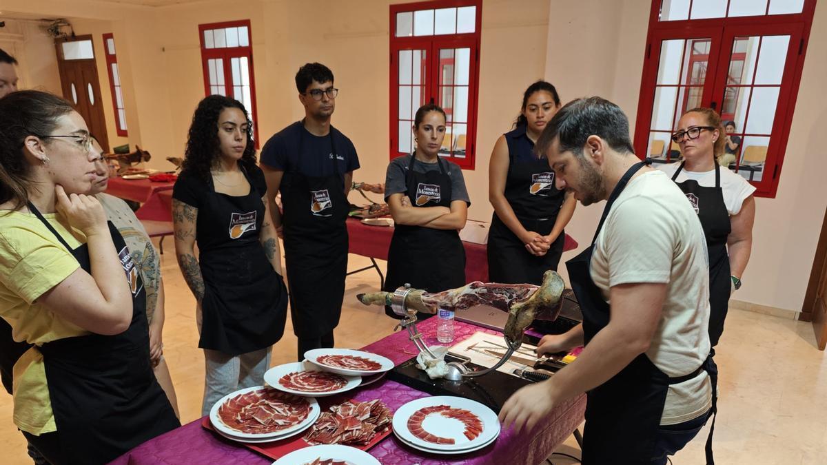 Curso de Cortadores de Jamón en la edición de 2025