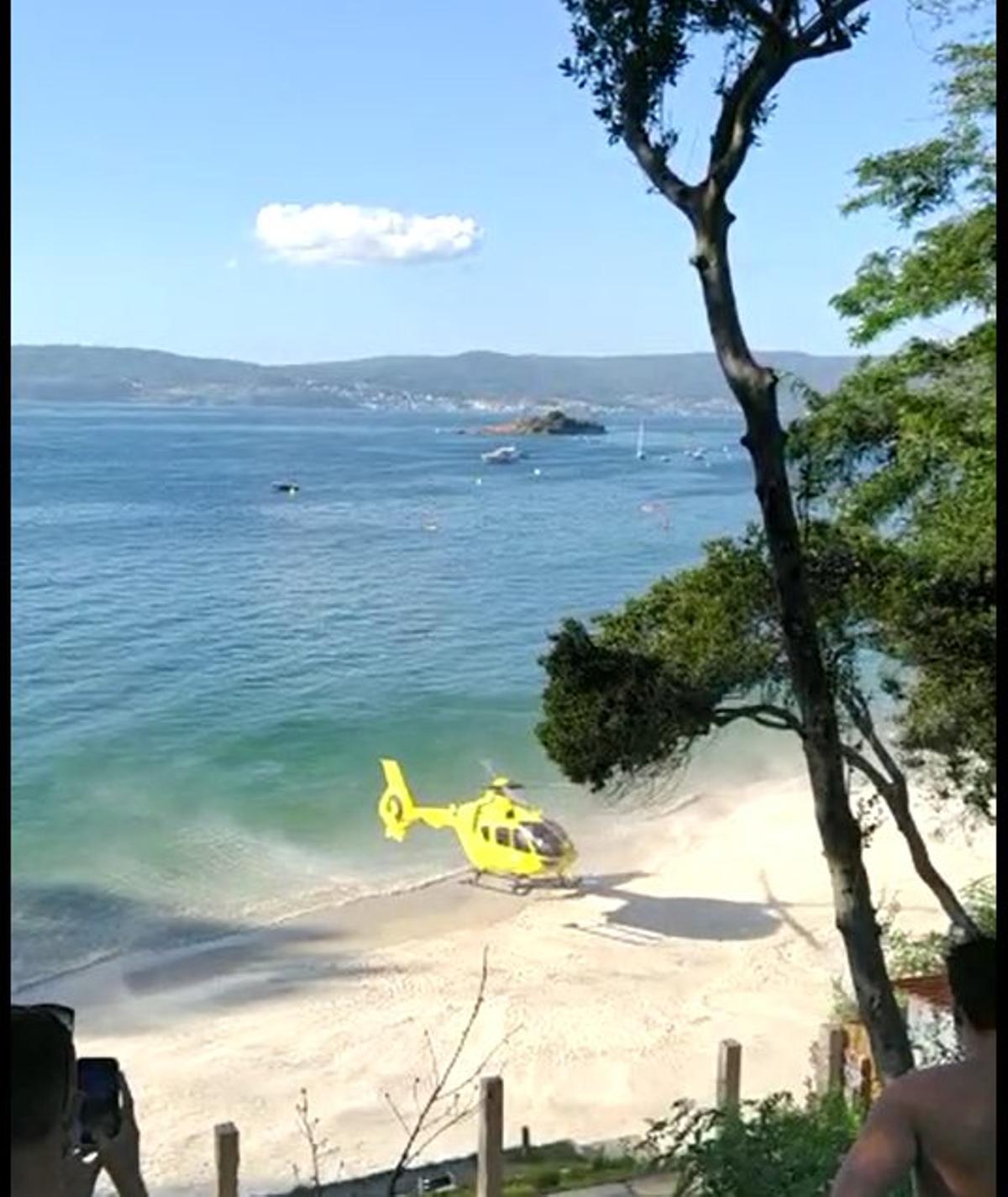 Una vista de Lapamán con un helicóptero.