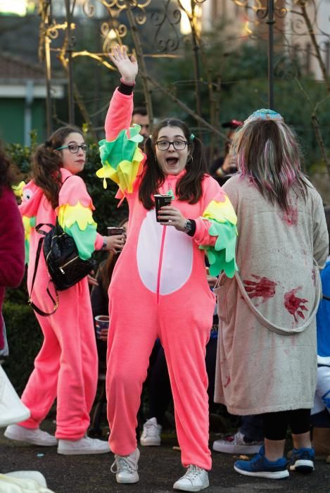 Concurso de carnaval en el Centro Social de La Corredoria