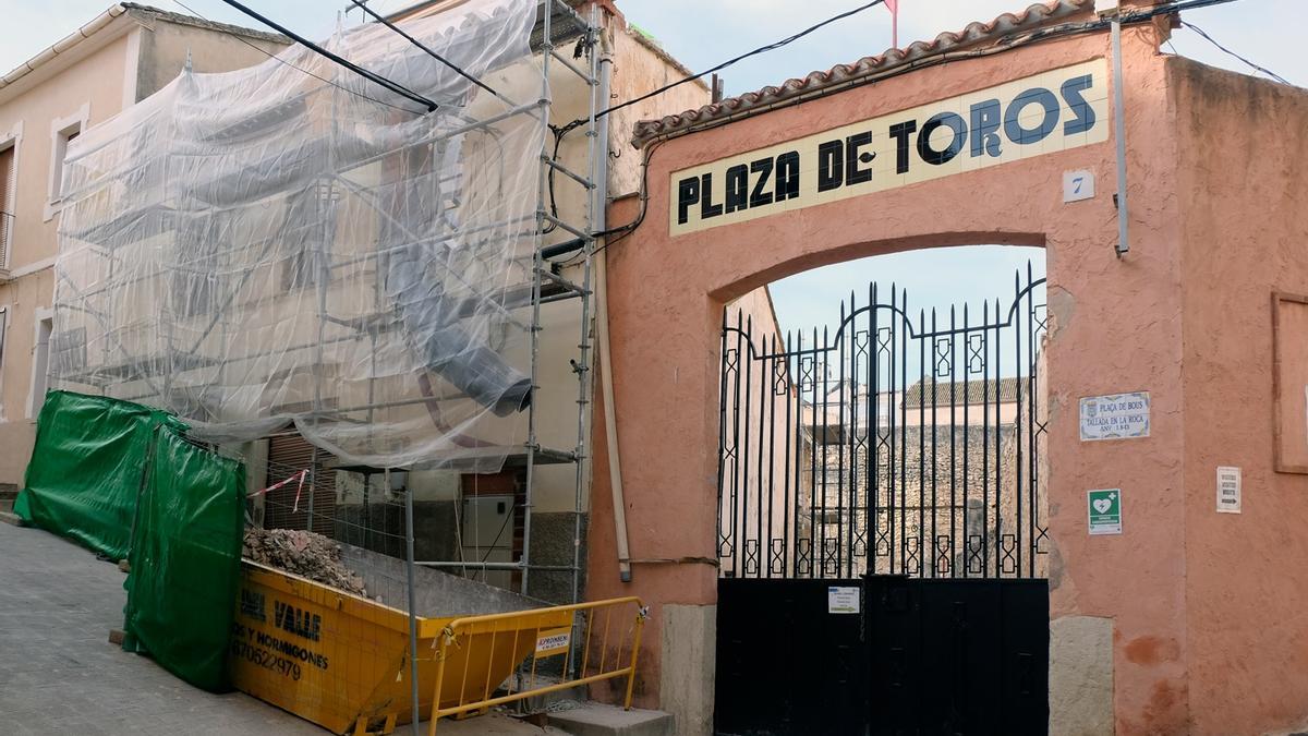 Comienzan las obras del nuevo centro de interpretación de la plaza de toros de Bocairent.