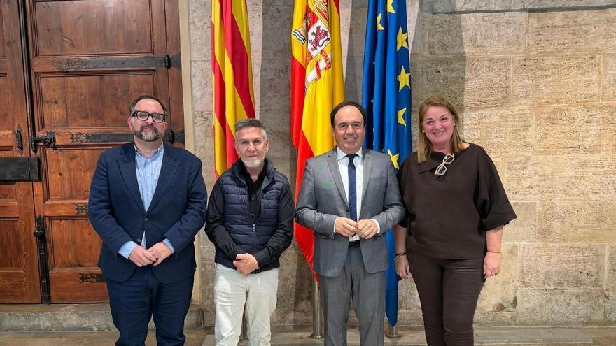 El president Llorca se reúne con tres alcaldes de Llocnou