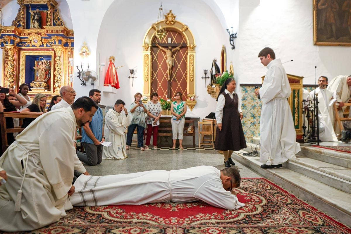 Todas las imágenes de la ordenación de Juan Carlos Rubertiello, diácono en Sant Antoni