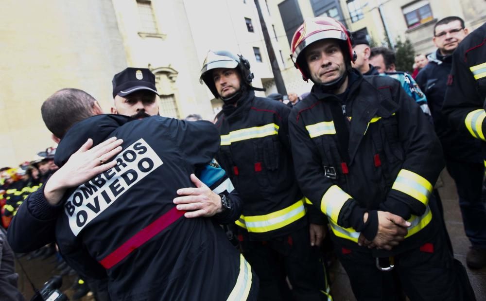 Funeral por Eloy Palacio, bombero fallecido en Oviedo