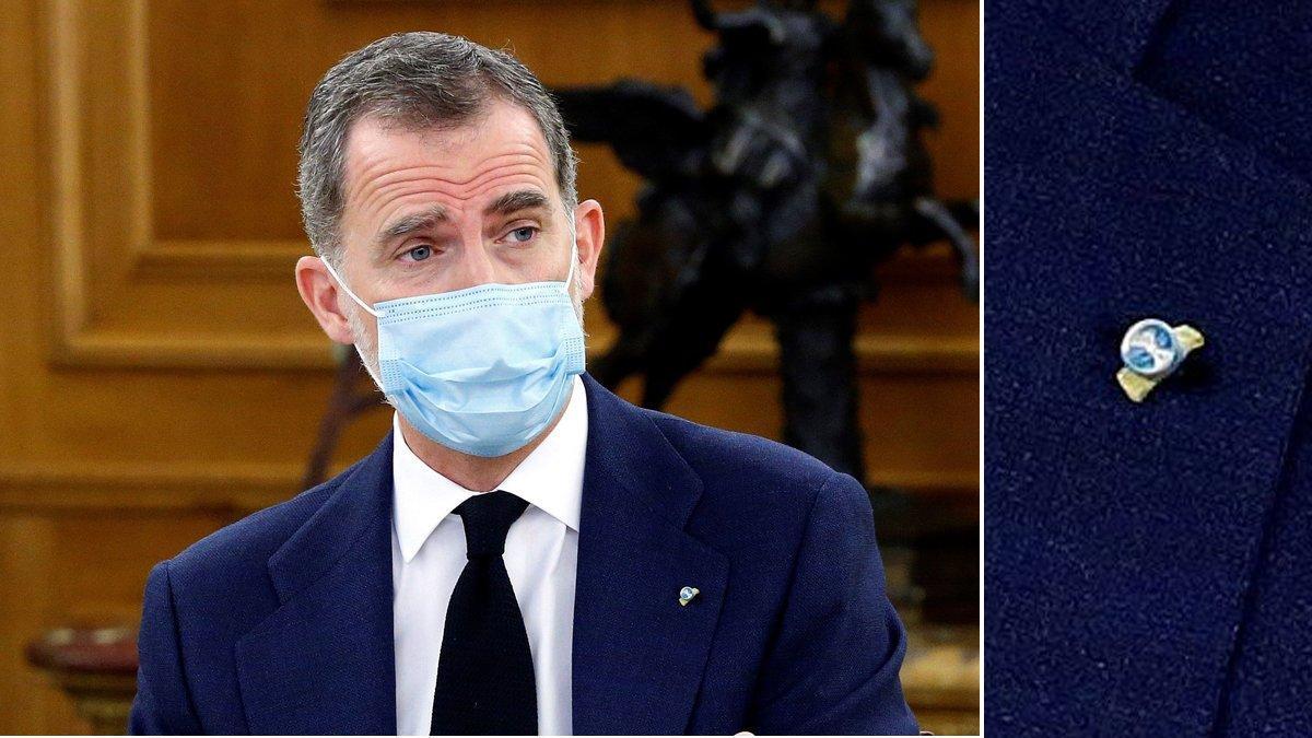 El pin que Felipe VI llevaba el jueves en la solapa es la condecoración de Carlos III