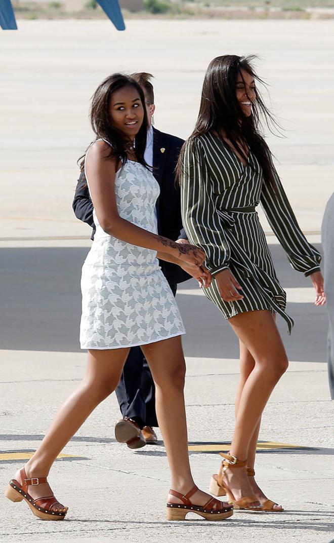 El look de Sasha y Malia en su llegada a Madrid