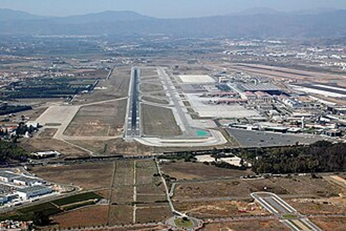 Aproximación final pista 12 del aeropuerto de Málaga.