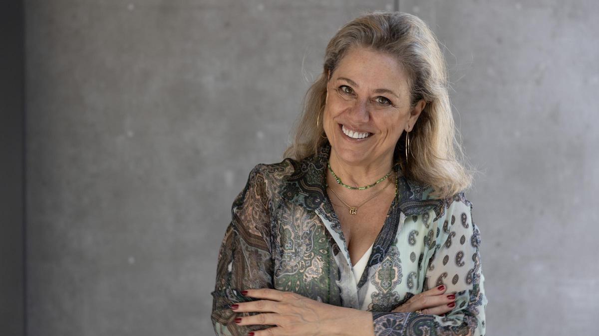 Reunión de representantes del PP con mujeres empresarias en el Real Liceo Casino de Alicante