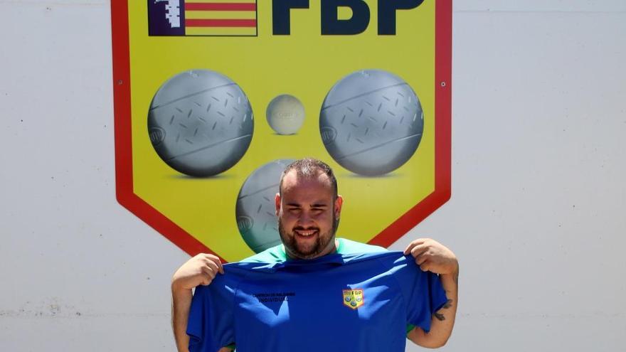 Alejandro Manjón, campeón de Balears individual de petanca.