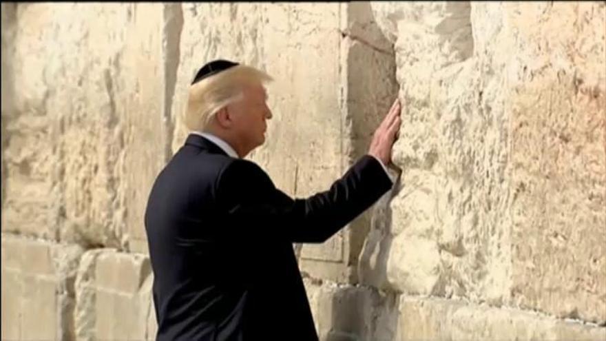 Donald Trump visita el Muro de las Lamentaciones