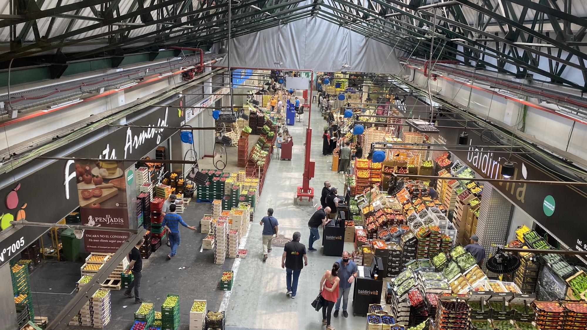 Zona de venta de verduras de Mercabarna.