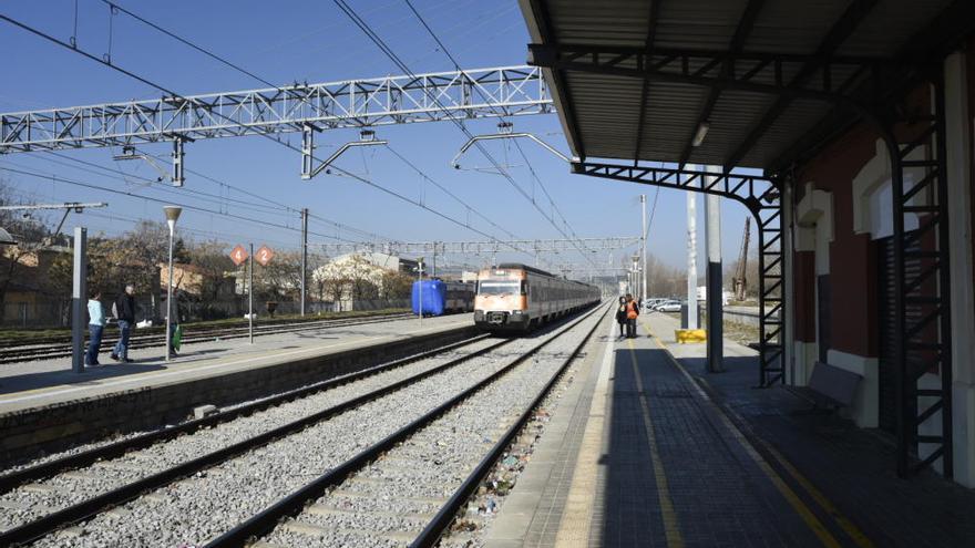 Els trens de Renfe tornen a circular entre Manresa i Sant Vicenç
