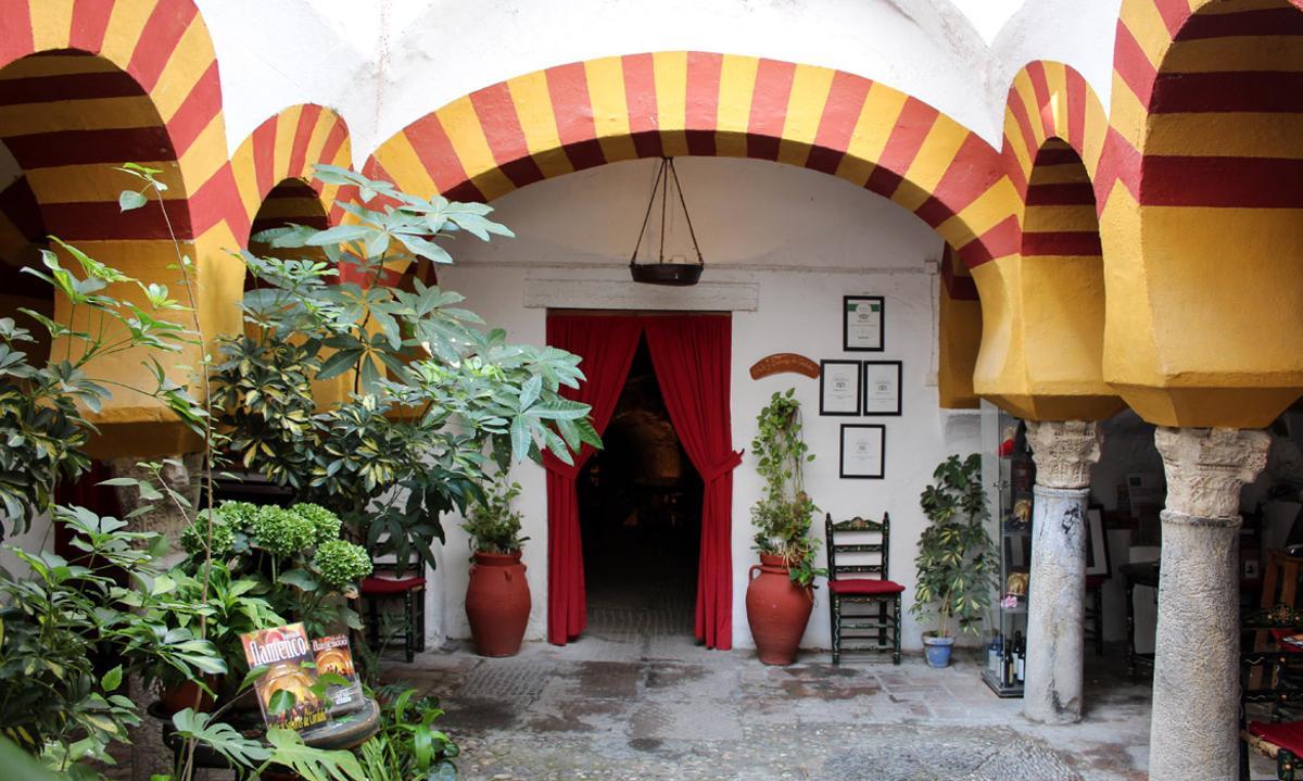 Baños árabes de Santa María.