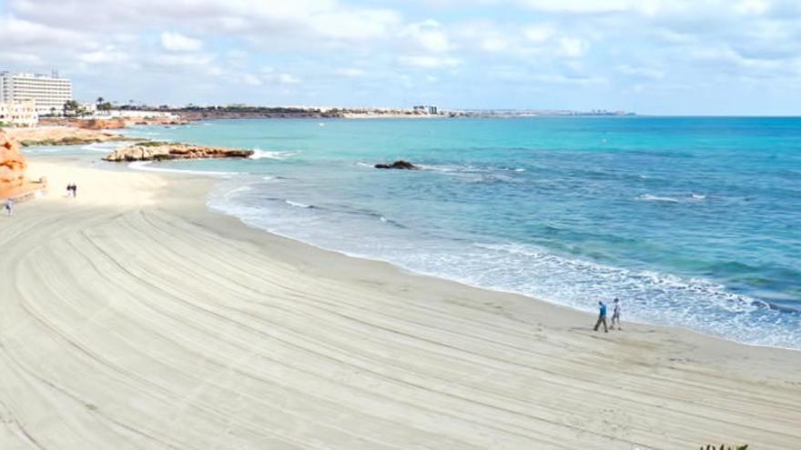 Orihuela encabeza con 8 las playas con banderas azules en la Comunidad Valenciana