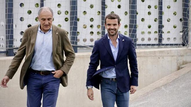 La ampliación del capital del Sporting evita recurrir a traspasar jugadores para cuadrar números