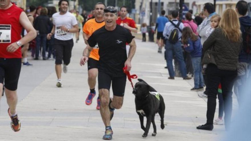 Carrera solidaria de Bomberos