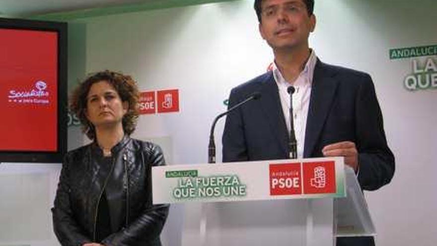 Pilar Serrano y Cristóbal Fernández, ayer.