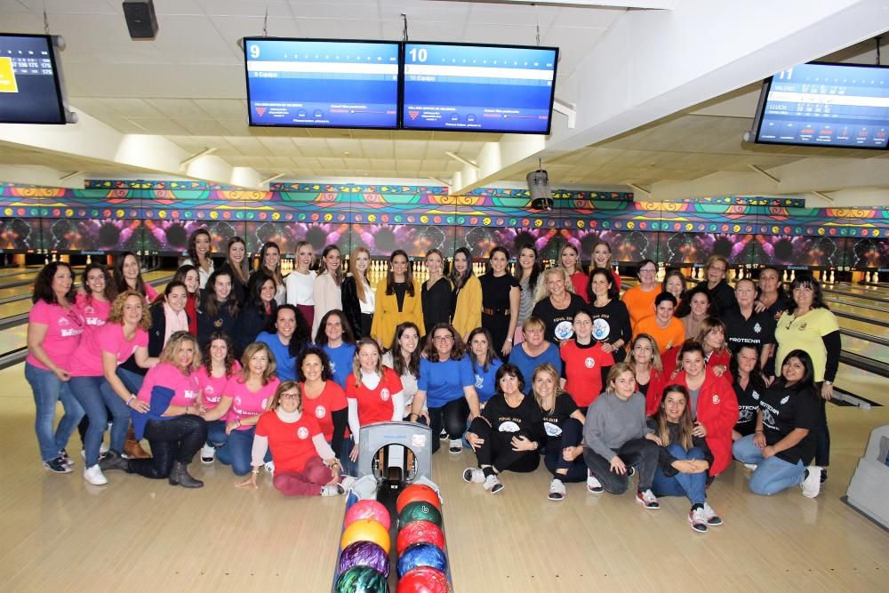 Una decena de comisiones de falla participaron en la final del campeonato de bolos femenino de la Junta Central Fallera. Se trata de la segunda edición de este concurso. Forma parte de la serie de actividades promovidas desde la Junta Central Fallera destinadas exclusivamente a falleras.