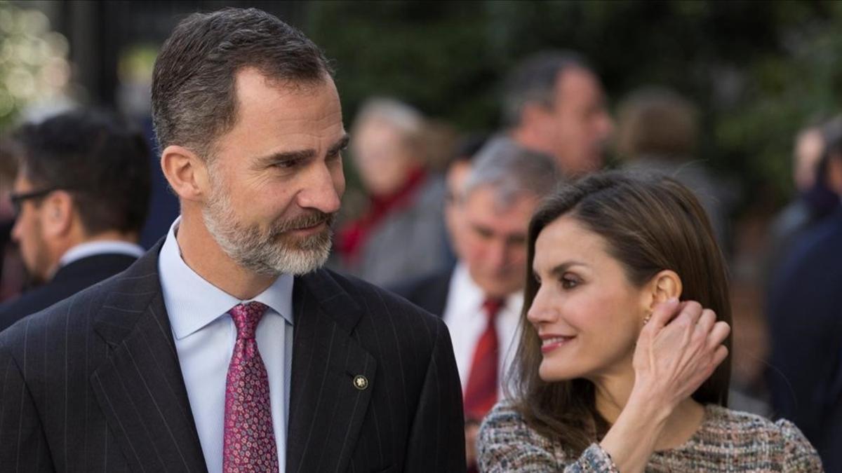 undefined37330470 spain s king felipe  l  and queen letizia arrive at thyssen 170217130758