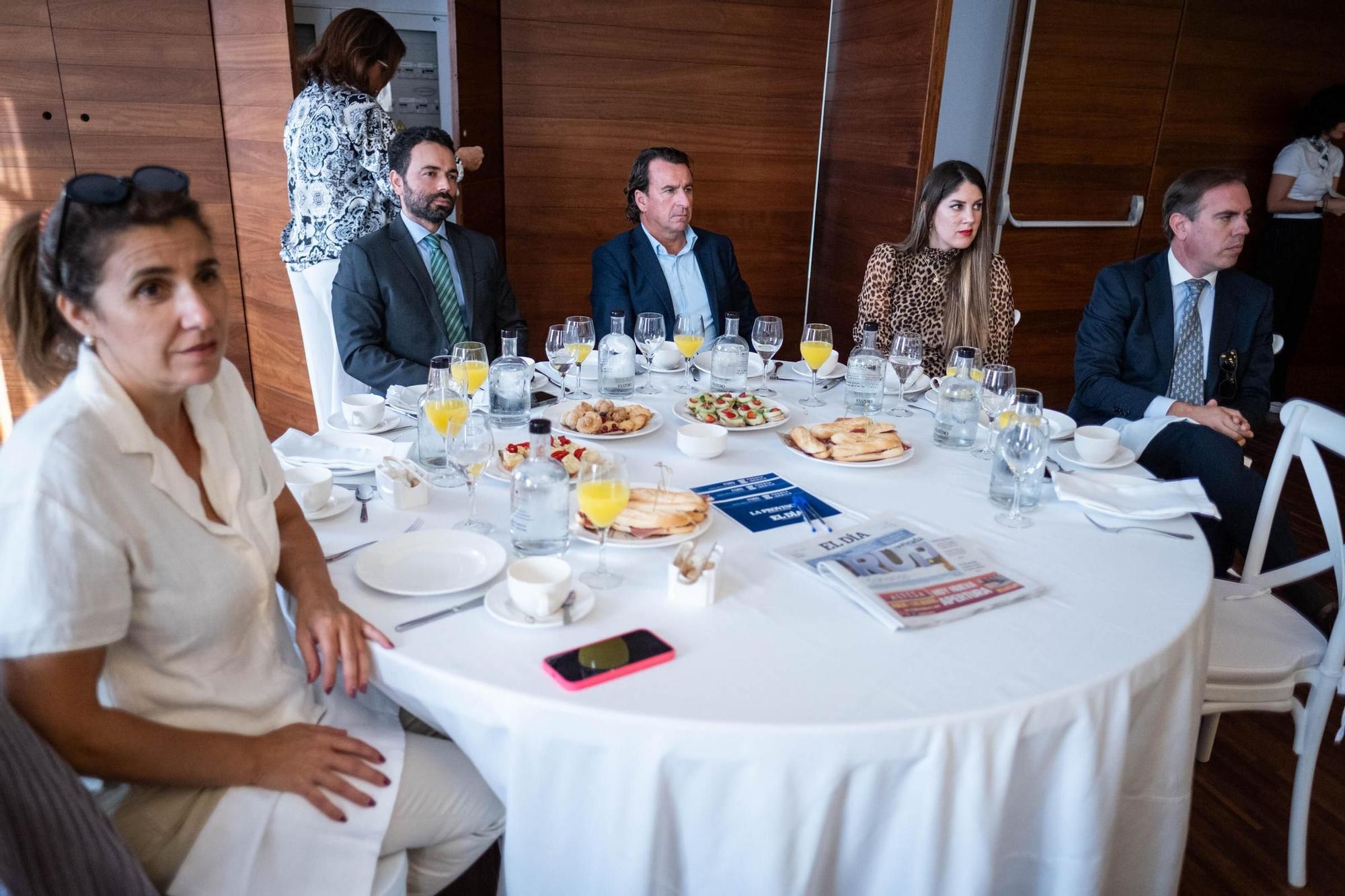 Foro con Manuel Domínguez
