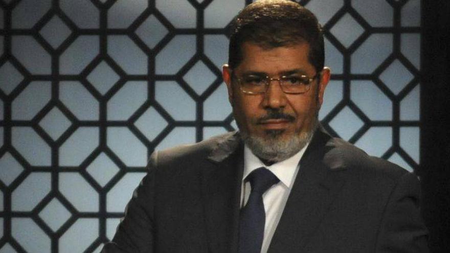 Mursi acuerda con el Ejército algunos poderes que tendrá como presidente