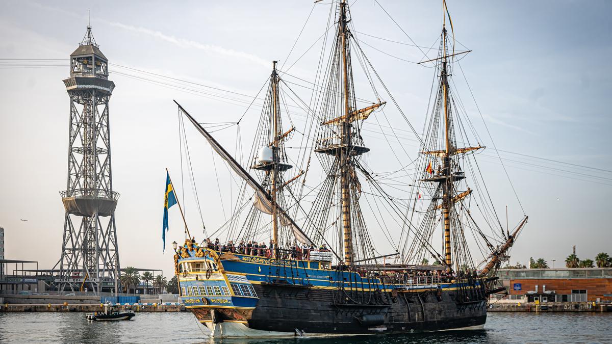 El Götheborg de Suecia, el velero más grande del mundo, recala en Barcelona