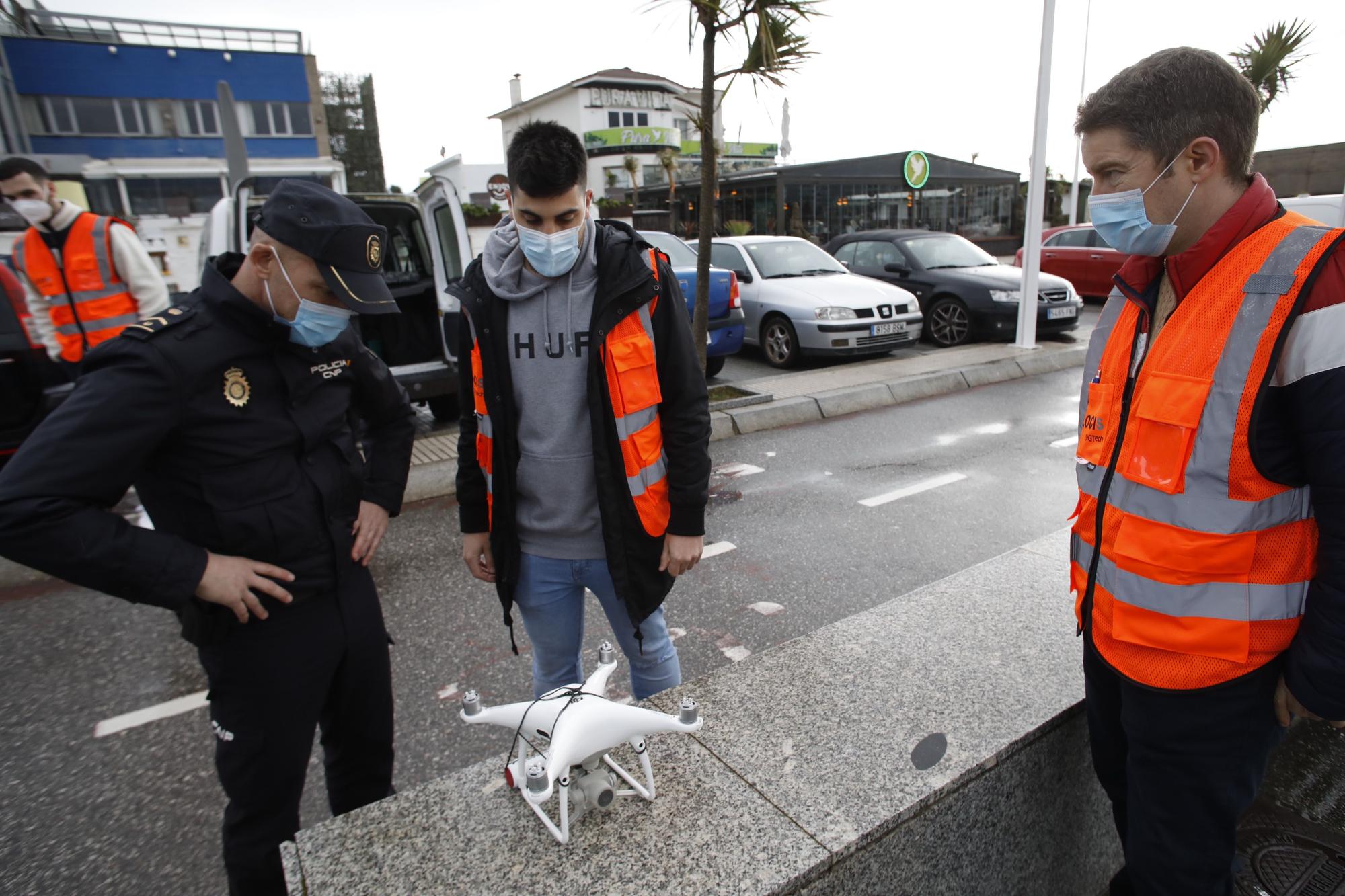 Control policial del vuelo de un dron en San Lorenzo