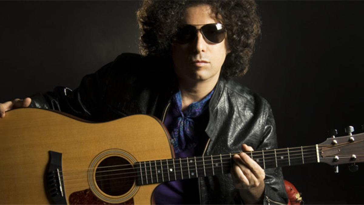 Andrés Calamaro redondea la primera parte de su tour ‘La lengua popular 2008’