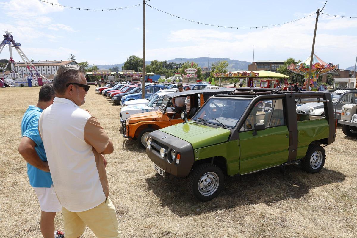 La concentración de coches clásicos en Cabueñes.