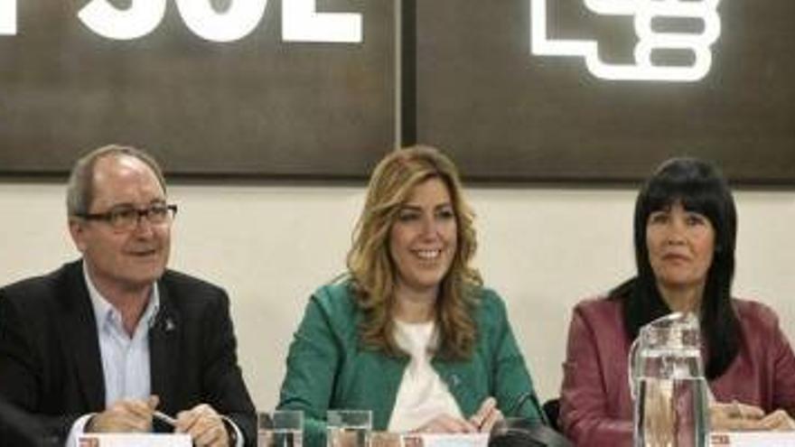 El PSOE asegura que el pacto con IU &quot;goza de buena salud&quot;