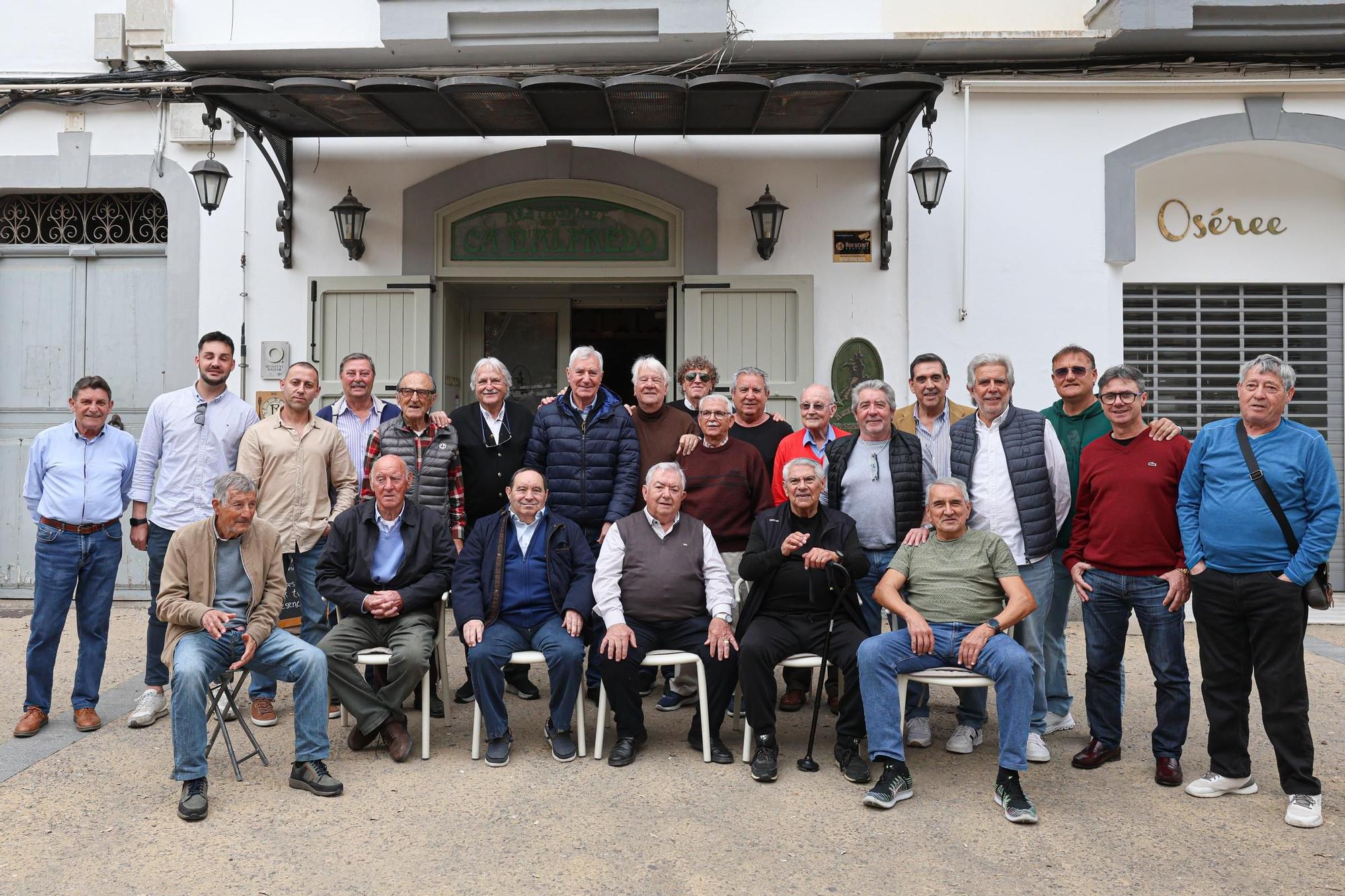 Los 23 abonados del restaurante Ca n&#039;Alfredo